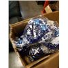 Image 2 : 2 BOXES OF CELEBRATION HEADBANDS - QUEBEC FLAG HEADBANDS AND OTHER