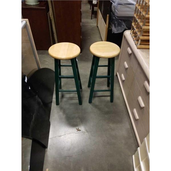 2 WOOD BAR STOOLS