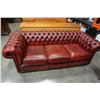 Image 1 : RED TUFTED LEATHER SOFA