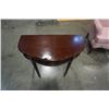 Image 2 : BOMBAY CO HALL TABLE