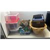 Image 1 : LOT OF BASKETS, BINS AND METAL DECOR