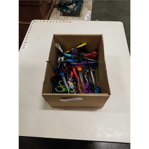 BOX OF APPROX 50 PAIRS OF SCISSORS