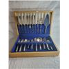 Image 1 : Community Silverware Set in Wood Case