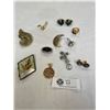 Image 1 : Lot of 11 Costume Jewellery Pieces Including Rings, Brooches, Etc.