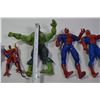 Image 4 : Hulk and Spiderman Figures