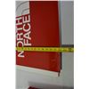 Image 4 : North Face Retail Store Displays