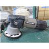 Image 2 : Porter Cable 6" Random Orbit Sander Variable Speed Model 7336