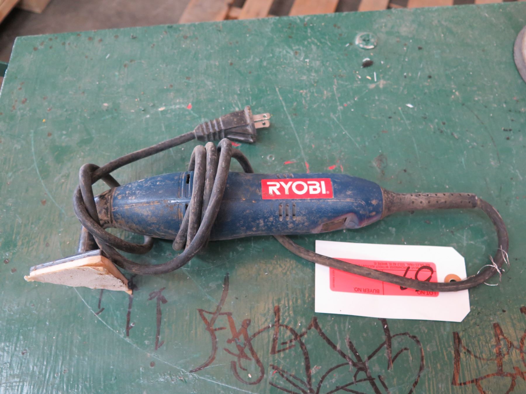 Ryobi 982694001 – 2 Punte In Feltro Di Ricambio Per Levigatrice DS11008