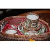 Image 2 : Rose Medallion Tea Set