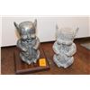 Image 2 : 2 Piggy Banks and Piggy Bank Mold