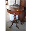 Image 1 : Side Table
