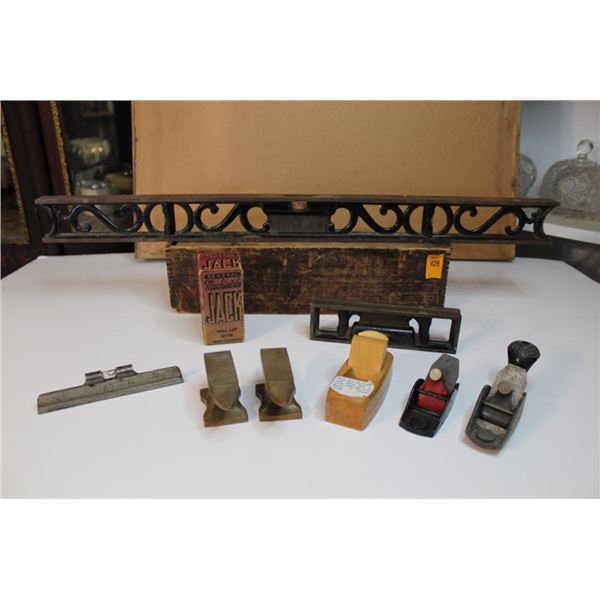 Jack and Levelers with Travel Box
