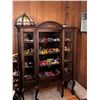 Image 1 : Curio Cabinet