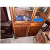 Image 2 : Curio Cabinet