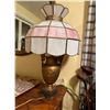 Image 1 : Leaded Glass Table Lamp