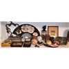 Image 2 : Shelf Lot Collectibles