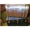 Image 2 : 4 Steamer Trunks