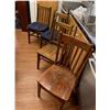 Image 1 : 4 Oak Chairs
