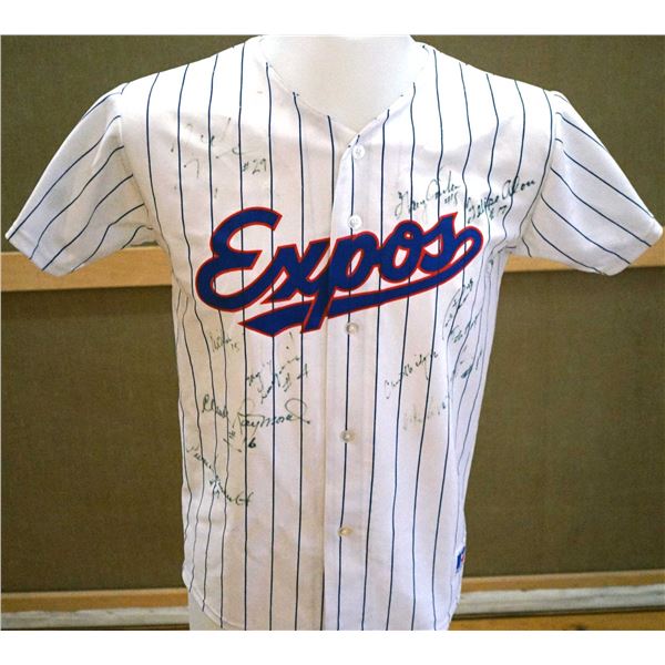 Expos XL jersey autographed by 11 former Expos players and coaches.
