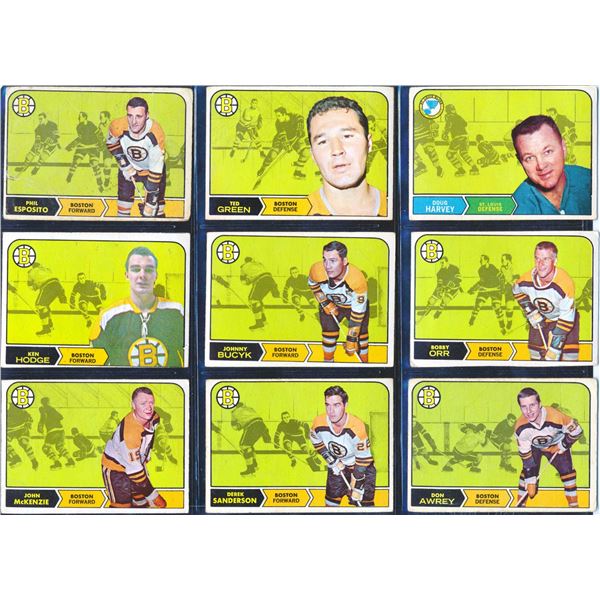 Complete set of Hockey cards (1968-69) from the Topps company.