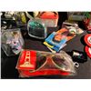 Image 2 : LOT OF ELVIS PRESLEY COLLECTABLES INCLUDING: