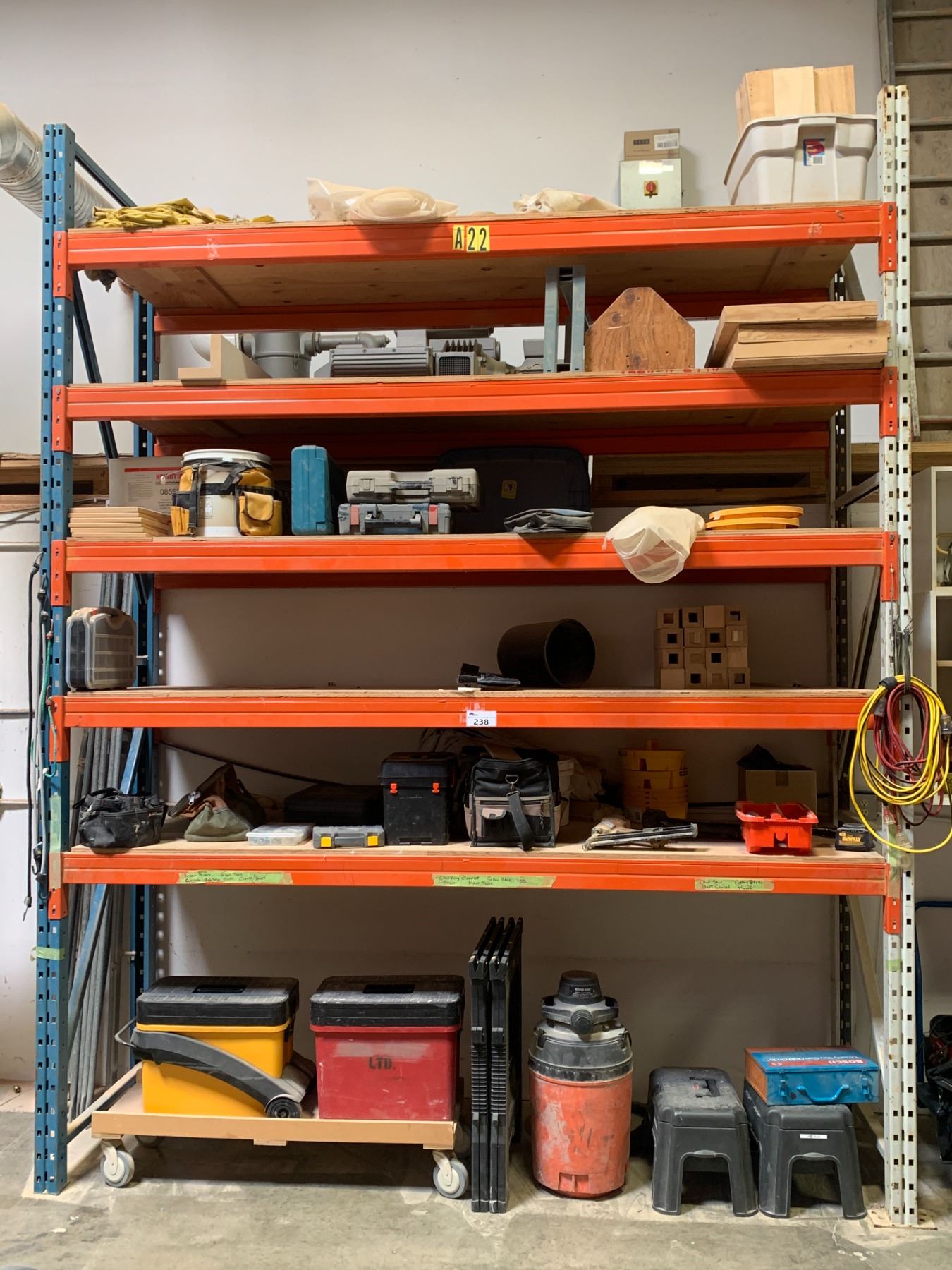 Bay Of Racking FREE STANDING BAY OF INDUSTRIAL PALLET RACKING INCLUDING 2 UPRIGHTS, 10 ...