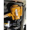 Image 2 : Stanley Bostitch MCN65 Framing Coil Nailer