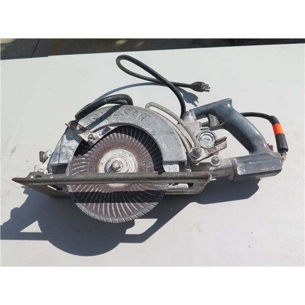 Skilsaw Worm Drive Saw