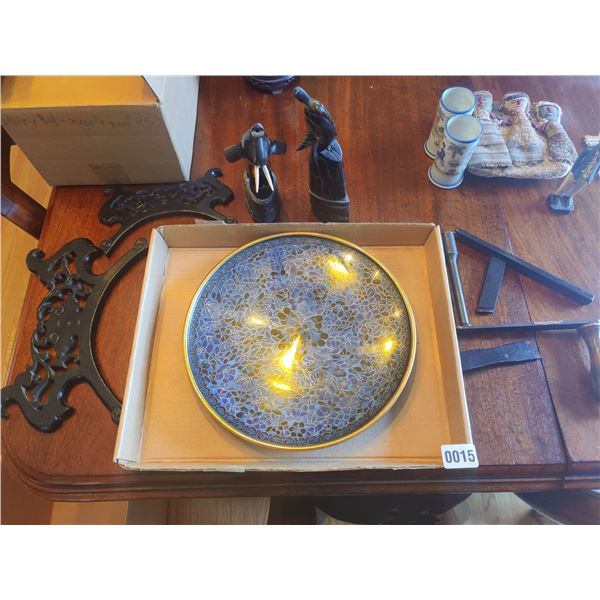 Decorative Plate, 2 Engraved Statues & Decorative Stands