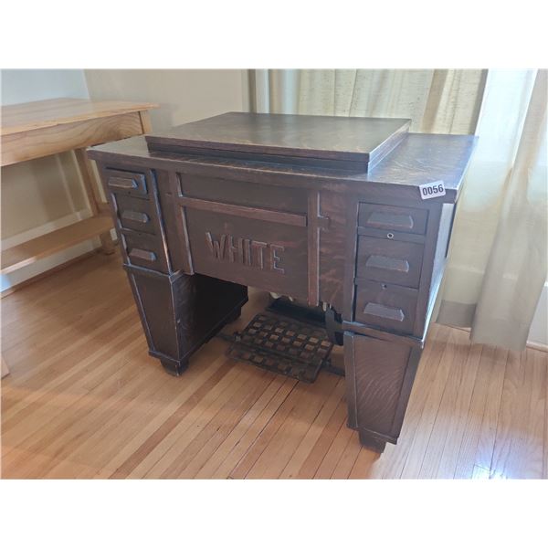 White Rotary Sewing Machine & Desk