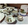 Image 3 : Collection of Torquay Cottageware