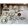 Image 1 : Collection of Torquay Cottageware