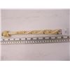 Image 1 : IVORY CARVED ROD WITH THE SKULL TOP