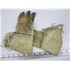 Image 2 : PAIR OF BEADED GLOVES