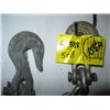 Image 2 : 15 1/2' CHAIN WITH 2 HOOKS