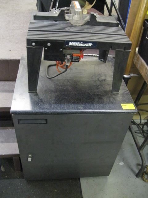 MASTERCRAFT ROUTER TABLE WITH CABINET STAND