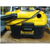 Image 2 : DEWALT CORDLESS & CORDED VACUUM CLEANER