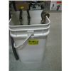 Image 1 : BUCKET OF ASST. CHAIN