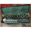 Image 1 : 1/2" RATCHET WITH SOCKETS