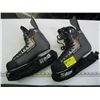 Image 1 : PAIR OF EASTON REFLEX SKATES, SIZE 9?