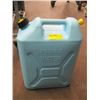 Image 1 : WATER CONTAINER