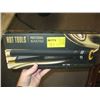 Image 1 : HOT TOOLS PROFESSIONAL 1" SALON FLAT IRON