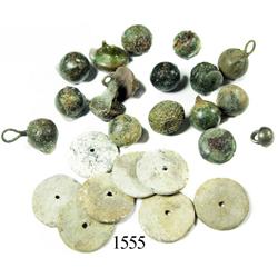 Lot of small brass/bronze buttons and lead button-backs.