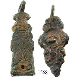 Lot of 2 small bronze pendants.