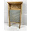 Image 1 : Ideal Washboard by Canadian Woodenware
