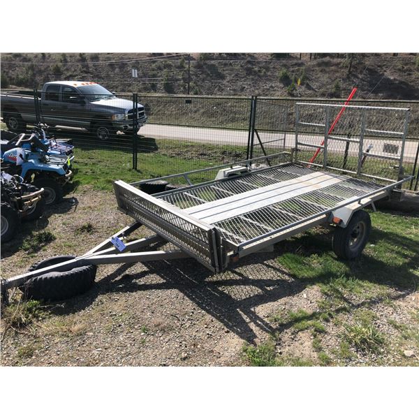 ALUMINUM SINGLE AXLE TRAILER WITH TAILGATE