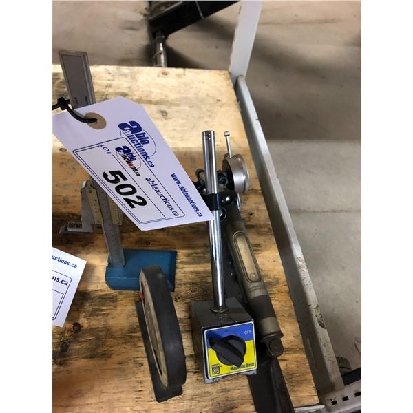 HEIGHT GAUGES WITH LEVEL