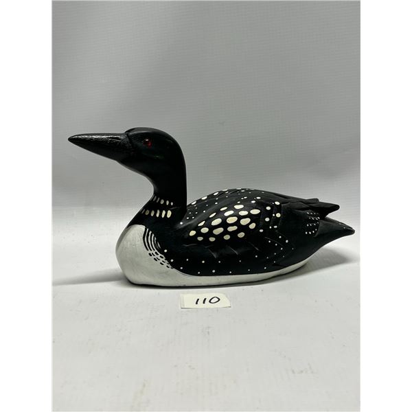 Carved & Painted Wood Duck Approx: 9 L & 5 T