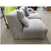 Image 2 : Grey Fabric Upholstered Accent Chair