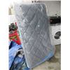 Image 1 : Twin Size Mattress - Wrapped - Mattress Only